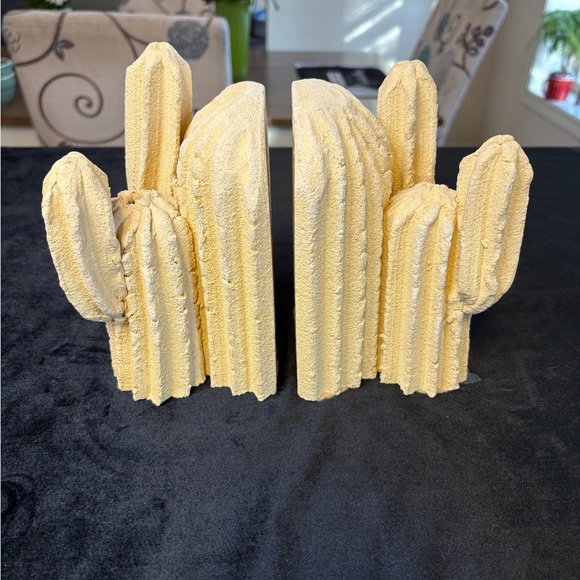 Other - Decorative Cactus Sculpture Bookends